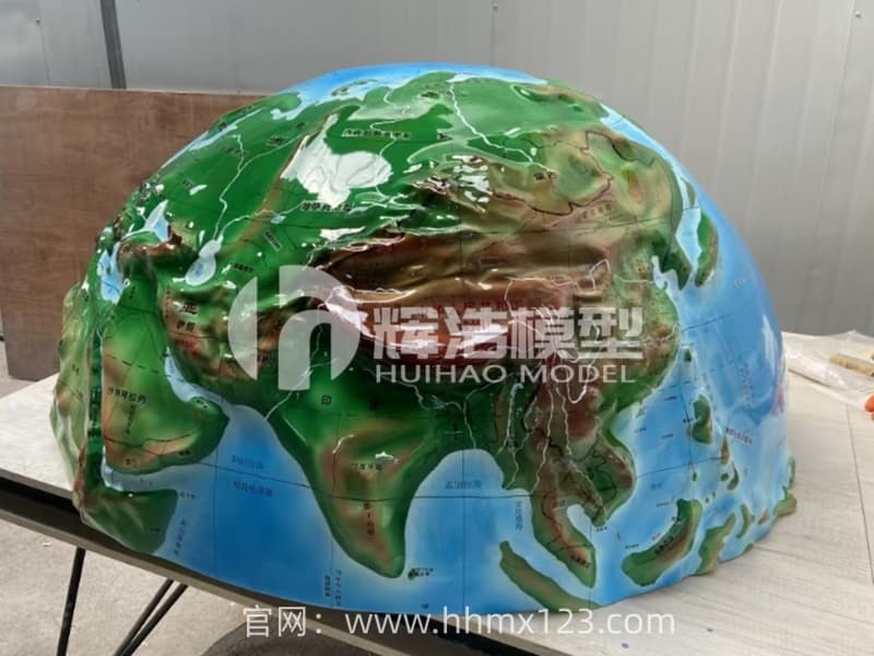 地球外地貌模型.jpg