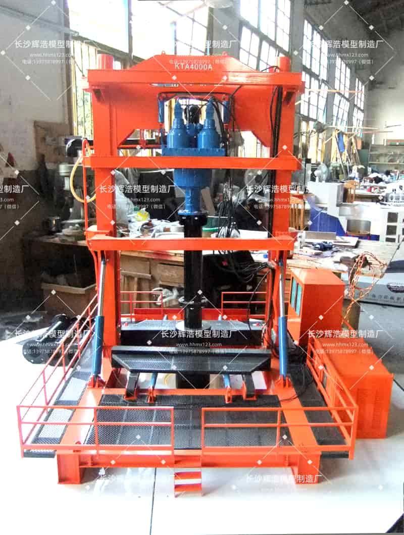 KTY4000反循环钻井模型背侧实拍.JPG