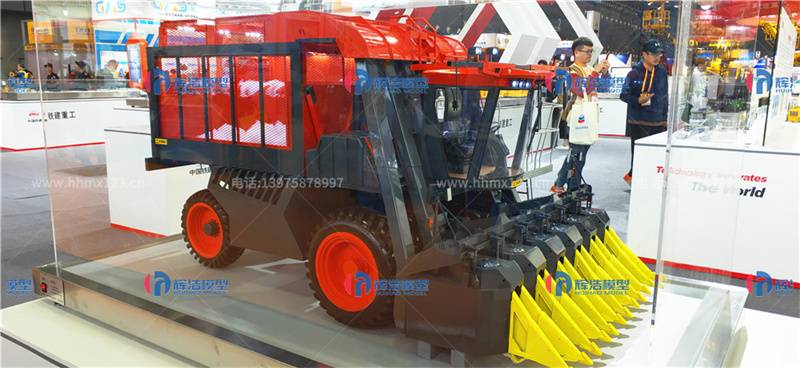 1:10高端采棉机模型:工业级仿真工艺，打造展览展示模型新标杆