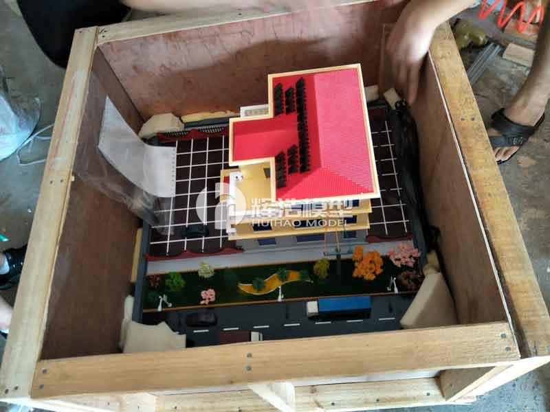 民用光伏发电科普小模型打包装箱